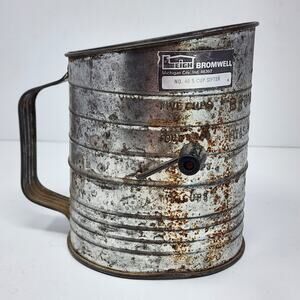 Vintage Bromwell Measuring Sifter